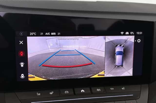 Opel Astra (2023) thumbnail 18