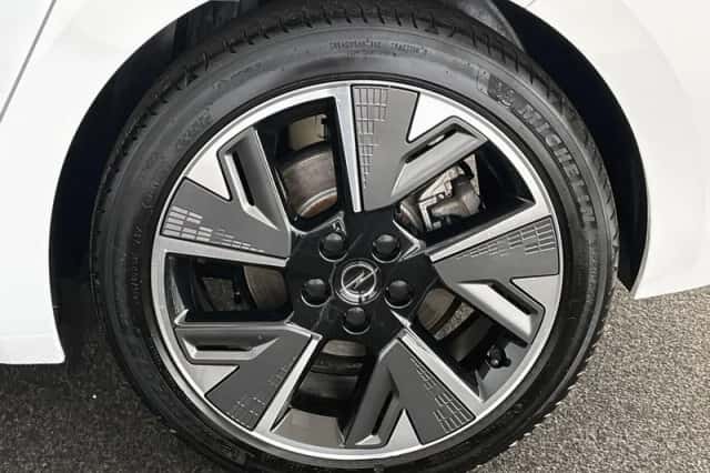 Opel Astra (2023) thumbnail 23