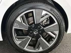 Opel Astra (2023) thumbnail 23