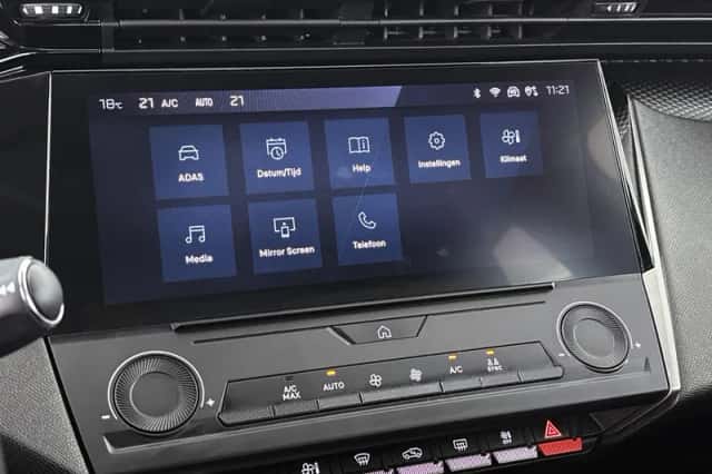 Peugeot 308 (2024) thumbnail 12