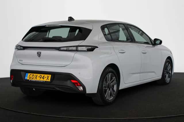 Peugeot 308 (2024) thumbnail 3