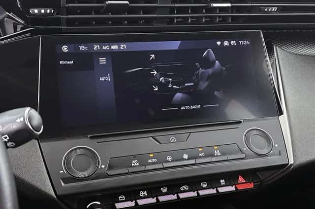 Peugeot 308 (2024) thumbnail 22