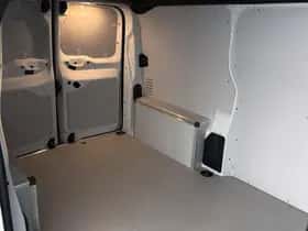 Opel Vivaro (2024) thumbnail 10