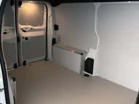 Opel Vivaro (2024) thumbnail 32