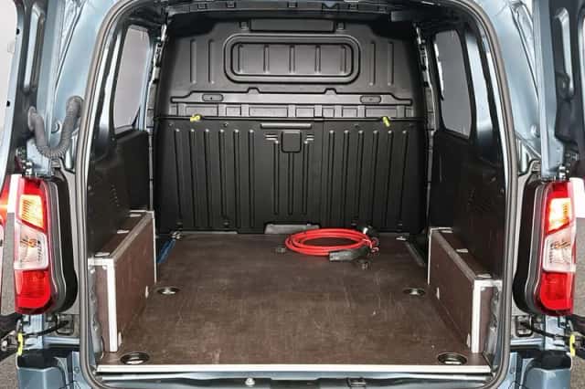 Opel Combo-e (2025) thumbnail 8