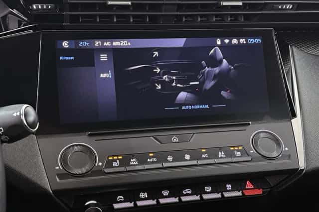 Peugeot 308 (2022) thumbnail 21