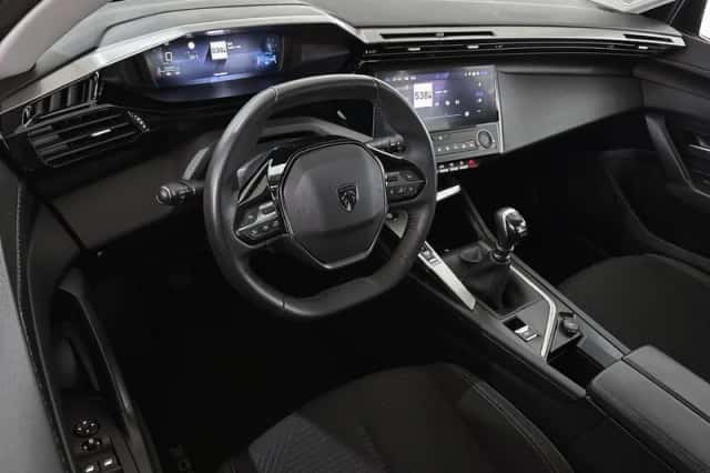 Peugeot 308 (2022) thumbnail 5