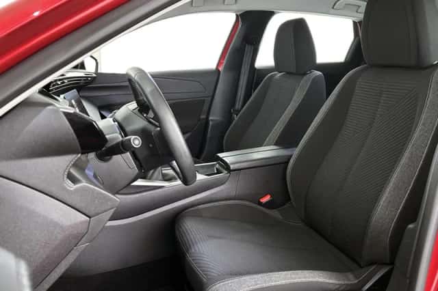 Peugeot 308 (2022) thumbnail 6