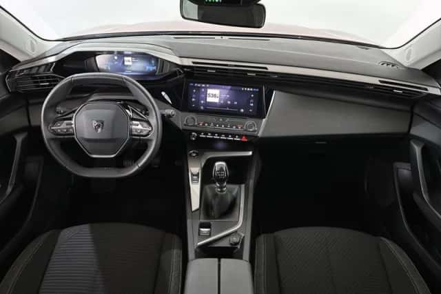Peugeot 308 (2022) thumbnail 7