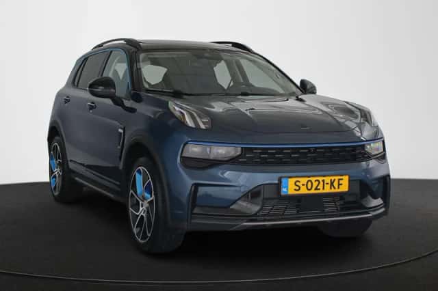 Lynk & Co 01 (2023) thumbnail 2