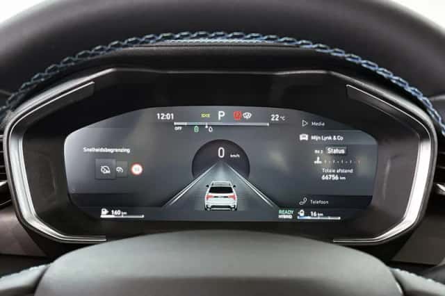 Lynk & Co 01 (2023) thumbnail 12