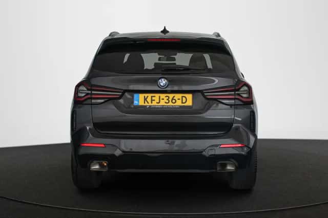 BMW X3 (2022) thumbnail 15