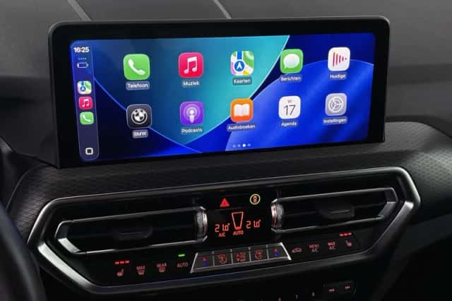 BMW X3 (2022) thumbnail 17