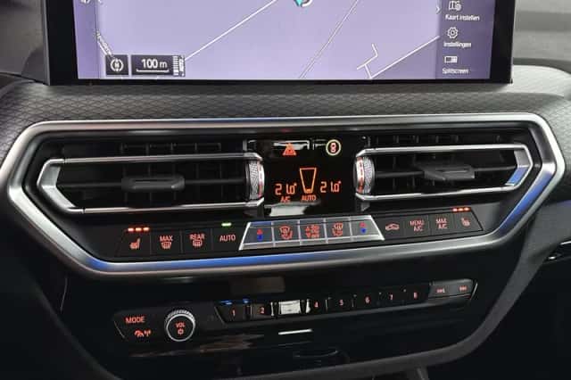 BMW X3 (2022) thumbnail 24