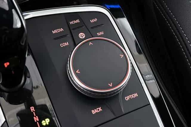 BMW X3 (2022) thumbnail 42
