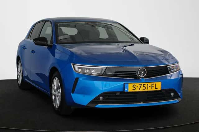 Opel Astra (2023) thumbnail 2