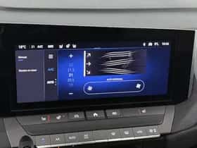 Opel Astra (2023) thumbnail 24