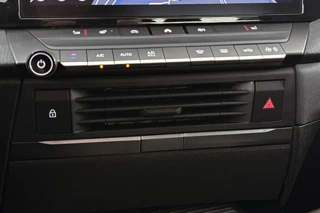 Opel Astra (2023) thumbnail 34