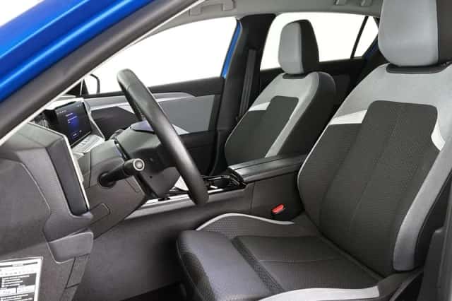 Opel Astra (2023) thumbnail 6