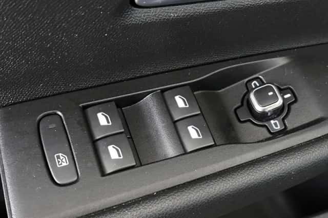 Opel Astra (2022) thumbnail 26