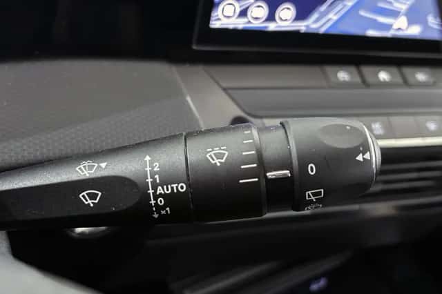 Opel Astra (2022) thumbnail 34