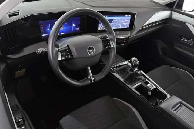 Opel Astra (2022) thumbnail 5
