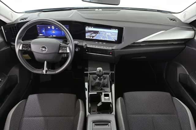 Opel Astra (2022) thumbnail 10