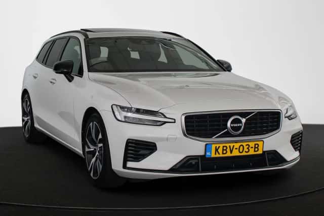 Volvo V60 (2020) thumbnail 2