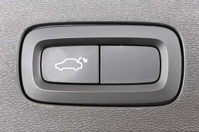 Volvo V60 (2020) thumbnail 12