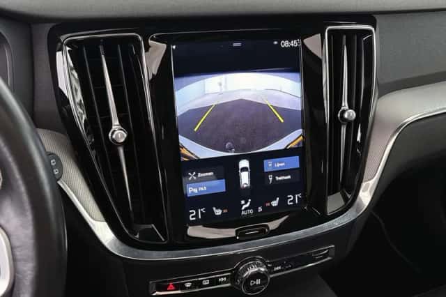 Volvo V60 (2020) thumbnail 18