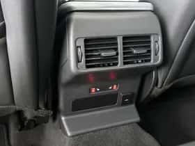 Land Rover Range Rover Velar (2023) thumbnail 38