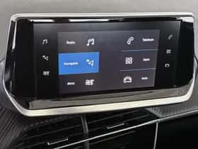 Peugeot e-208 (2023) thumbnail 12