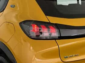 Peugeot e-208 (2023) thumbnail 17