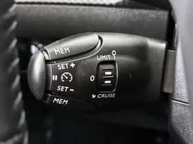 Peugeot e-208 (2023) thumbnail 23