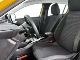 Peugeot e-208 (2023) thumbnail 6