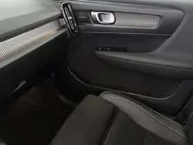 Volvo XC40 (2021) thumbnail 47