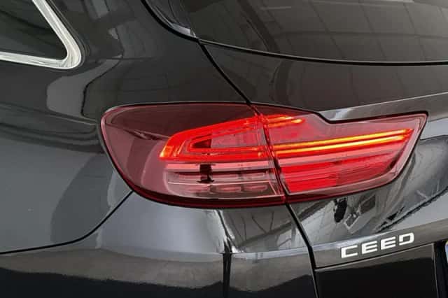 Kia Ceed Sportswagon (2024) thumbnail 23