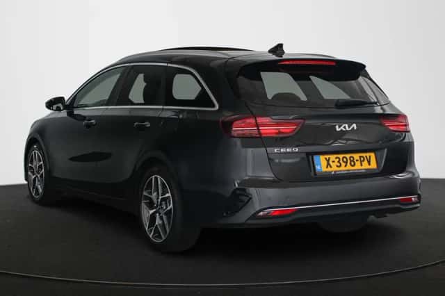 Kia Ceed Sportswagon (2024) thumbnail 4