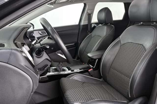 Kia Ceed Sportswagon (2024) thumbnail 6