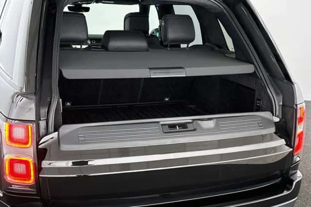 Land Rover Range Rover (2021) thumbnail 11