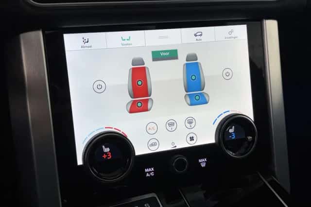 Land Rover Range Rover (2021) thumbnail 26