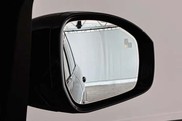 Land Rover Range Rover (2021) thumbnail 30