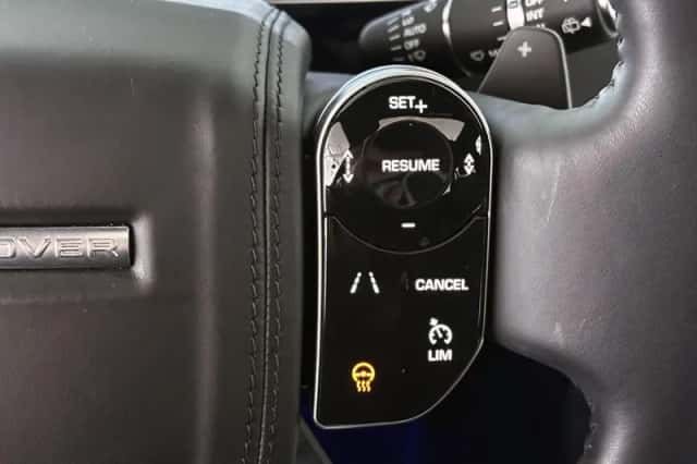 Land Rover Range Rover (2021) thumbnail 34