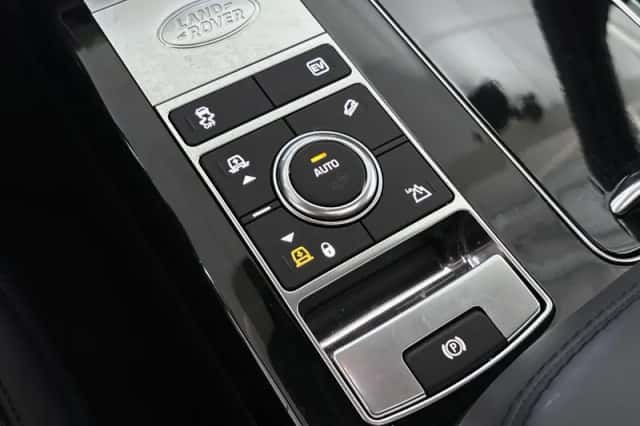 Land Rover Range Rover (2021) thumbnail 40