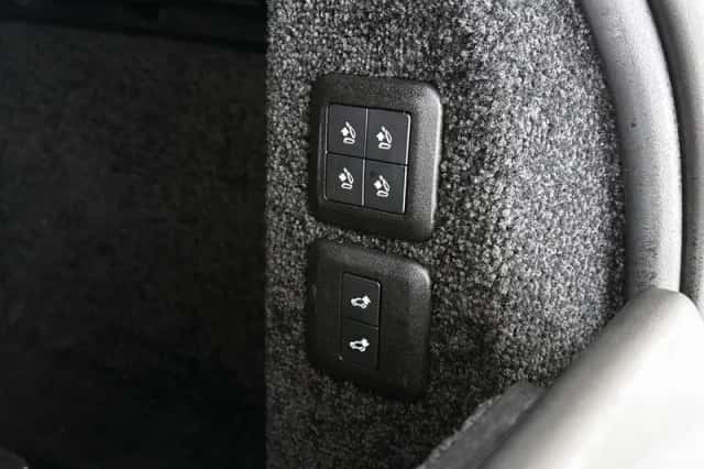 Land Rover Range Rover (2021) thumbnail 53