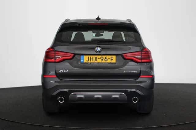 BMW X3 (2021) thumbnail 15