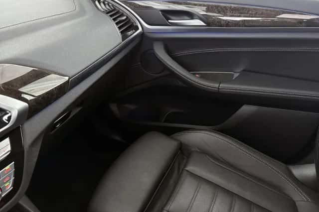 BMW X3 (2021) thumbnail 47