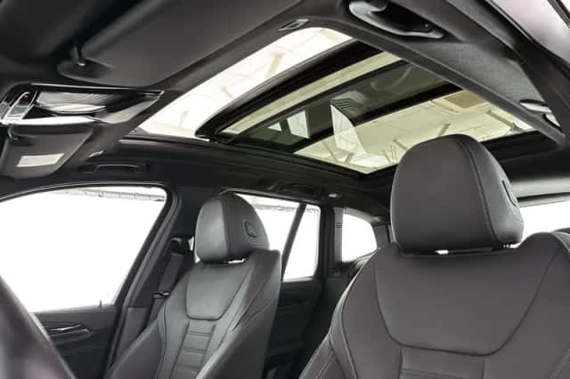 BMW X3 (2021) thumbnail 8