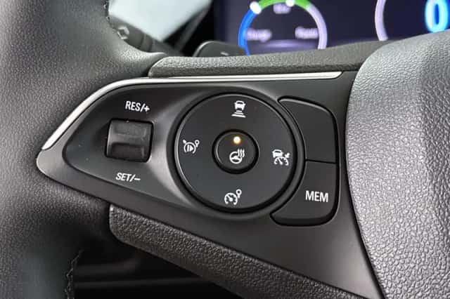 Opel Grandland (2024) thumbnail 31