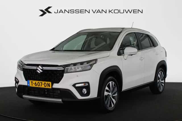Suzuki S-Cross (2022) thumbnail 1
